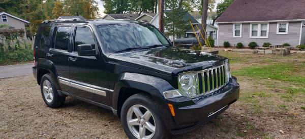 2011 Jeep Liberty Limited 4x4 for sale in Granger , IN – photo 2