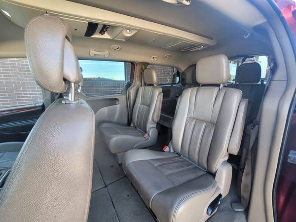 2014 Chrysler Town & Country - Loaded - - by dealer for sale in Helena, MT – photo 17