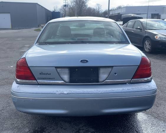 2005 Ford Crown Vic for sale in Rochester , NY – photo 4