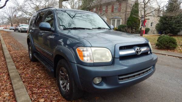 2005 Toyota Sequoia SR5, 4x4. - cars & trucks - by owner - vehicle... for sale in HARRISBURG, PA – photo 3
