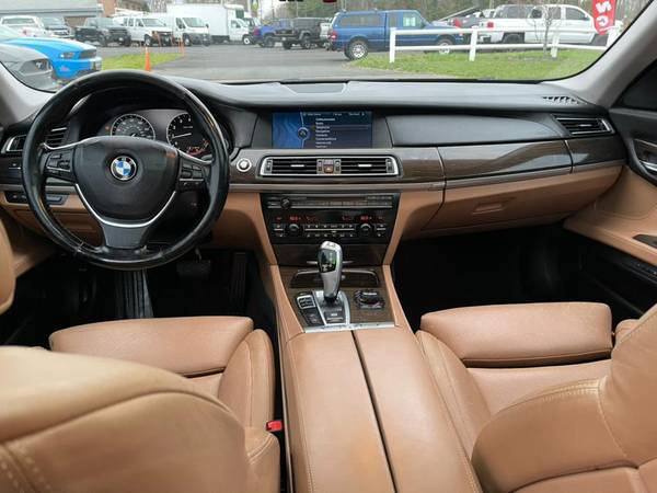 Wow! A 2009 BMW 7 Series with 139, 292 Miles-Hartford for sale in South Windsor, CT – photo 12