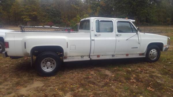 Crew cab square body dually for sale in Knox, IN – photo 2