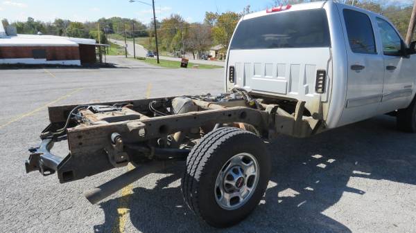 2011 Chevrolet Silverado 2500 4X4 CREW 8FT CHASSIS 6.0 AUTO for sale in Cynthiana, KY – photo 4