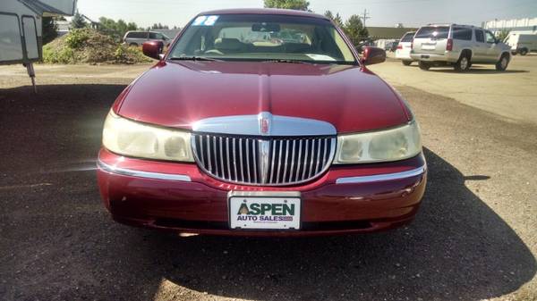 1998 Lincoln Town Car Executive Series, Now Only for sale in Berthoud, CO – photo 3