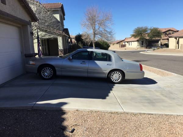 2003 Lincoln Town Car for sale in Tucson, AZ