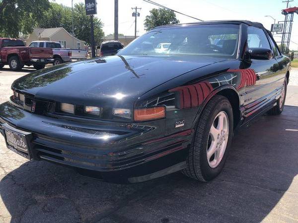 1993 Oldsmobile Cutlass Supreme Convertible Coupe 2D 100s to pick for sale in Fremont, NE – photo 4