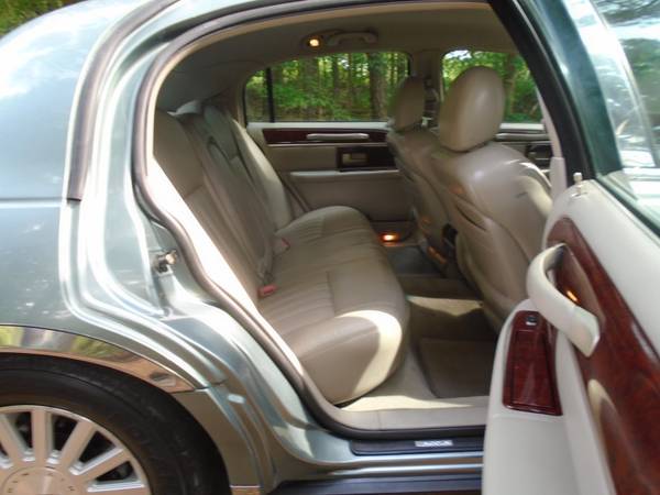2004 Lincoln Town Car, 63K miles, cln Carfax, 17 serv rcrds new for sale in Matthews, NC – photo 18