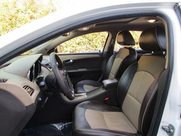2010 Chevrolet MALIBU LTZ - SUNROOF - LEATHER AND HEATED SEATS - AC for sale in Sacramento , CA – photo 6