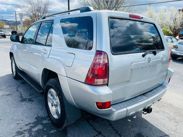 2005 Toyota 4Runner Automatic 4x4 Low Mileage Excellent Condition for sale in Harrisonburg, VA – photo 8
