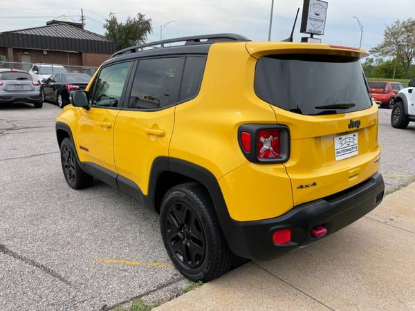 2018 Jeep Renegade Trailhawk 4x4 - - by dealer for sale in Papillion, NE – photo 4