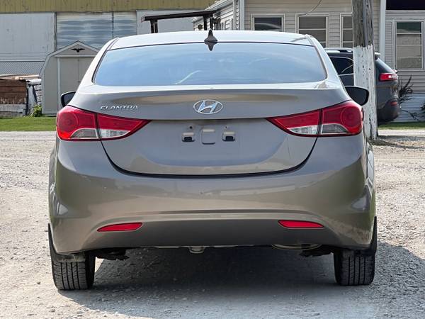 2012 Hyundai Elantra 4dr Sdn Auto GLS (Alabama Plant) - cars & for sale in Council Bluffs, NE – photo 10