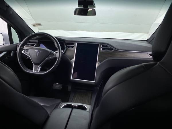 2016 Tesla Model X 75D Sport Utility 4D suv Silver - FINANCE ONLINE... for sale in San Diego, CA – photo 24