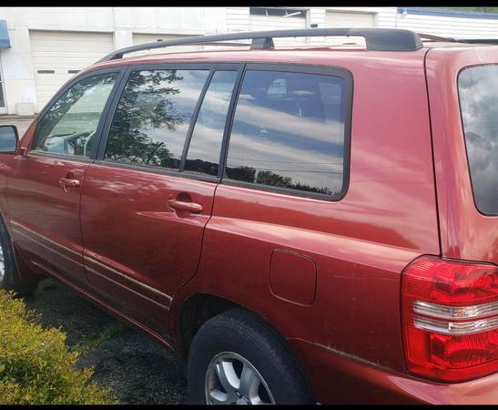 Mechanic Special ! 2003 Toyota Highlander - - by for sale in Yorktown, VA – photo 3