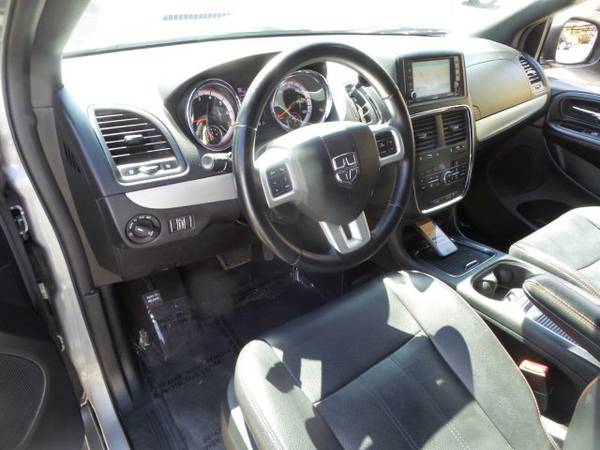 2018 Dodge Grand Caravan GT SKU:JR189943 Regular for sale in Lonetree, CO – photo 10