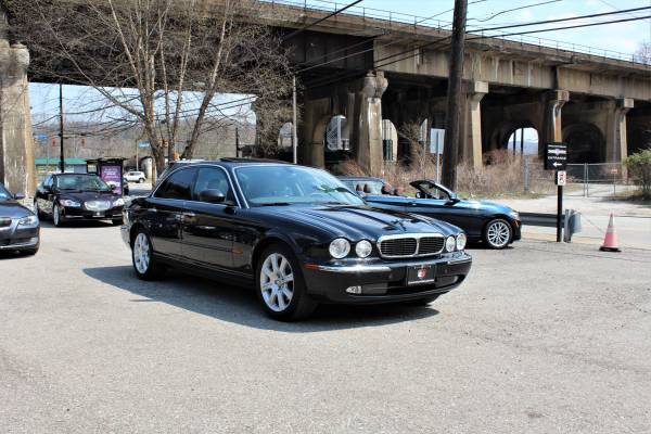 2004 JAGUAR XJ8 - 300hp Sport Sedan! Excellent - - by for sale in Pittsburgh, PA – photo 10