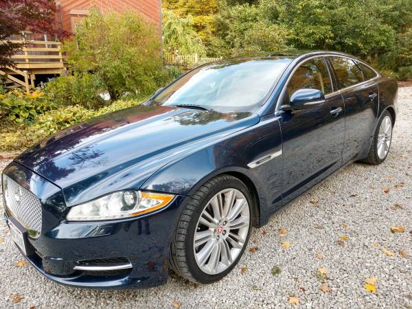 JAGUAR XJ SUPERCHARGED 2011 54K mi. excellant for sale in Hiram, OH