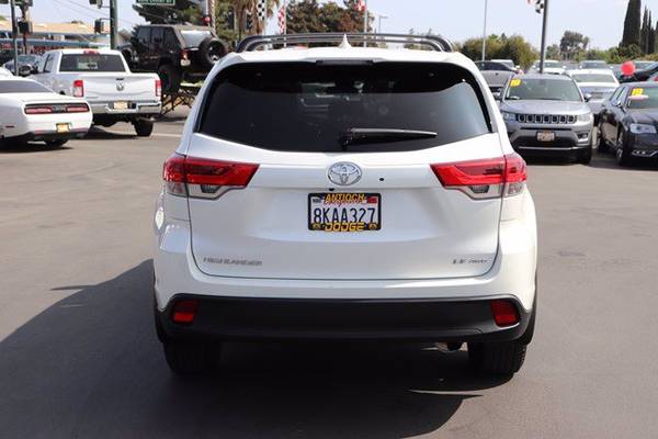 2019 Toyota Highlander hatchback White - cars & trucks - by dealer -... for sale in Antioch, CA – photo 8