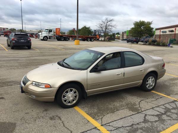 99** CHRYSLER CIRRUS ** RUNS GREAT ** LOW MILES 64k for sale in Chicago, IL