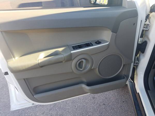 2008 Jeep Commander Sport - cars & trucks - by dealer - vehicle... for sale in Brighton, WY – photo 14