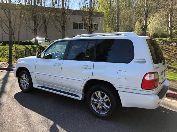 2004 Lexus LX470 4WD - Navigation, Low Miles, Clean title, 3rd Row for sale in Kirkland, WA – photo 7
