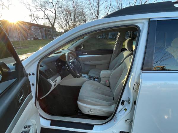 2013 Subaru Outback AWD premium - cars & trucks - by owner - vehicle... for sale in Schiller Park, IL – photo 10