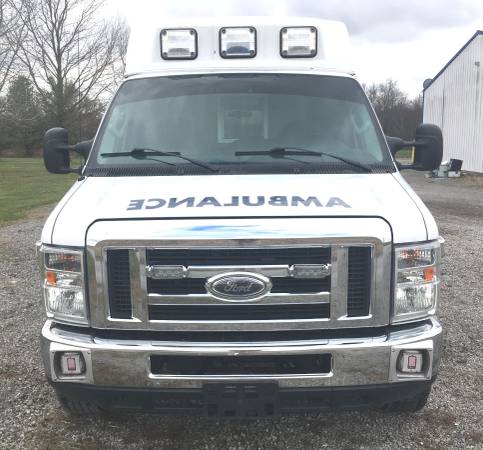 2012 Ford E350 Ambulance - cars & trucks - by owner -... for sale in Mount Vernon, IL – photo 2