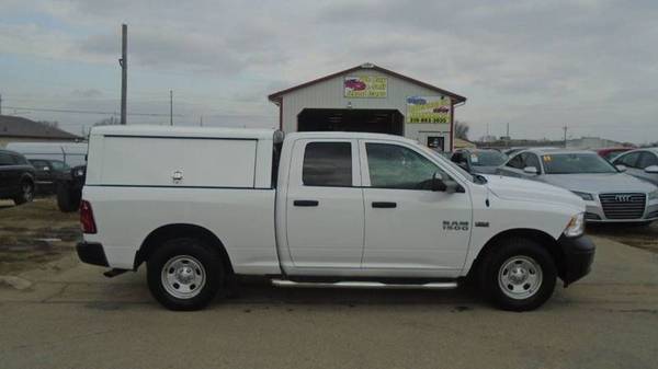 2014 ram 1500 hemi 4x4 clean 116,000 miles $14900 **Call Us Today For for sale in Waterloo, IA