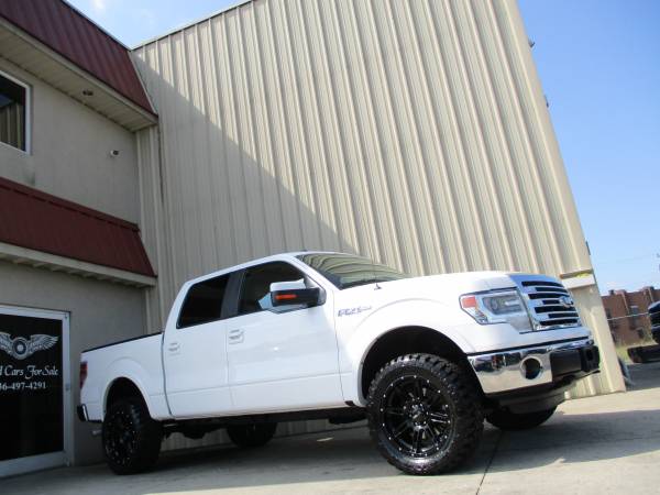 LIFTED 5.0L 2014 FORD F-150 LARIAT 4X4 *LOADED* NEW 33X12.50 MTs CLEAN for sale in KERNERSVILLE, NC