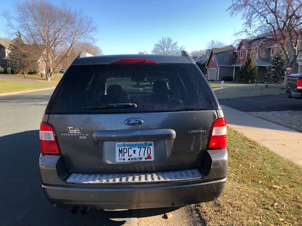 2005 Ford Freestyle Limited - cars & trucks - by owner - vehicle... for sale in Saint Paul, MN – photo 8
