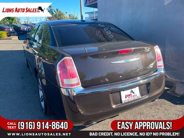 2012 Chrysler 300 PRICED TO SELL! - - by dealer for sale in Sacramento , CA – photo 6