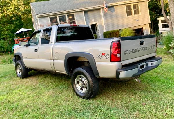 07 Chevy Silverado 2500HD Extended Cab Work Truck, 6.5ft Bed for sale in Mystic, CT – photo 10