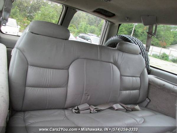 1999 CHEVROLET SUBURBAN LT 3rd ROW LEATHER HTD SEATS TAHOE - cars for sale in Mishawaka, IN – photo 16