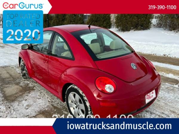2007 Volkswagen New Beetle Coupe 2dr Auto with 2 5L SMPI I5 engine for sale in Cedar Rapids, IA – photo 4