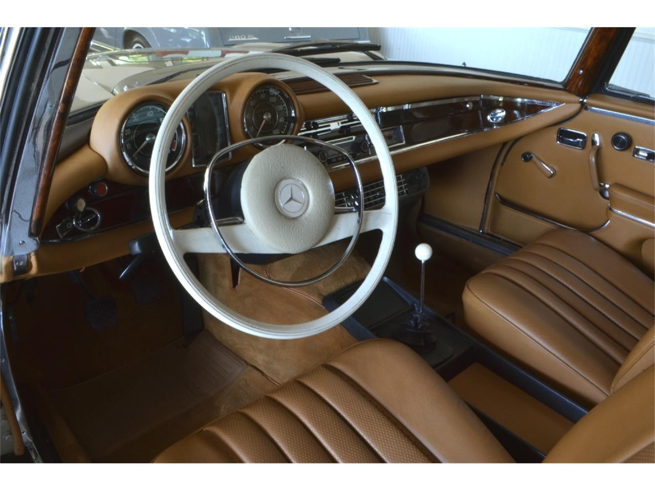 1971 Mercedes-Benz 280SE for sale in Southampton, NY – photo 18