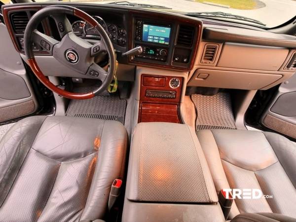 2006 Cadillac Escalade - - by dealer - vehicle for sale in Cleveland, OH – photo 12