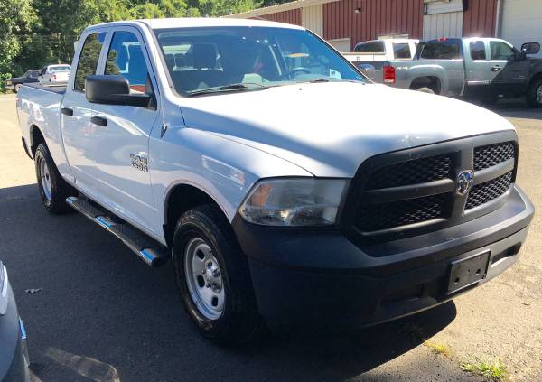 2013 RAM TRUCK 1500 CREW CAB 4X4 PICK UP TRUCK LOW MILES CLEAN NICE for sale in western mass, MA – photo 3