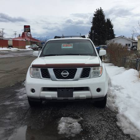 ‘06 Nissan Pathfinder LE for sale in Butte, MT
