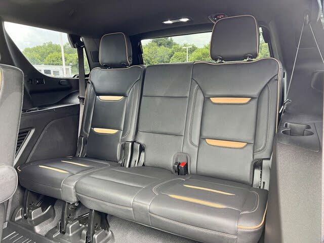 2021 GMC Yukon AT4 4WD for sale in Greendale, IN – photo 30