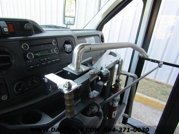 2009 Ford E-Series Van E-350 Super Duty Handicap Shuttle Bus/Van for sale in Richmond, DE – photo 18