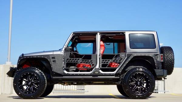 2015 Jeep Wrangler Unlimited *(( Absolute Show Stopper ))* Lifted... for sale in Austin, TX – photo 10