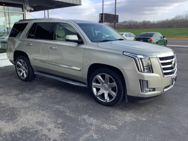 2015 Cadillac Escalade Premium 4WD - - by dealer for sale in Middleton, WI – photo 8