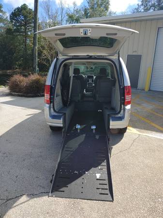 Wheelchair accessible van - cars & trucks - by dealer - vehicle... for sale in Jacksonville, FL