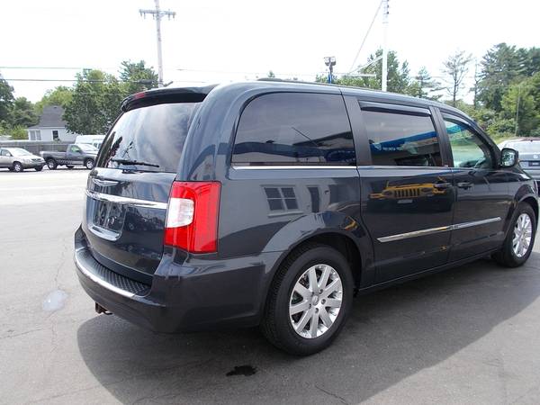 2013 Chrysler Town & Country Touring - Only 66K Miles for sale in Warwick, CT – photo 6