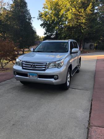 2010 Lexus GX 460, 94k miles, seats 8, 4WD, luxury for sale in Carbondale, IL – photo 3