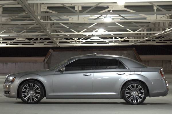 2013 Chrysler 300 4dr Sdn 300S RWD with Rearview auto-dimming mirror... for sale in Santa Clara, CA – photo 8