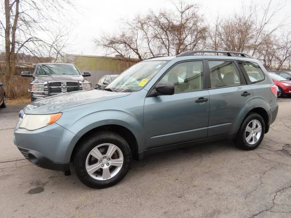 2012 GREEN SUBARU FORESTER 2 5X PREMIUM - - by dealer for sale in Bloomfield, NY – photo 2