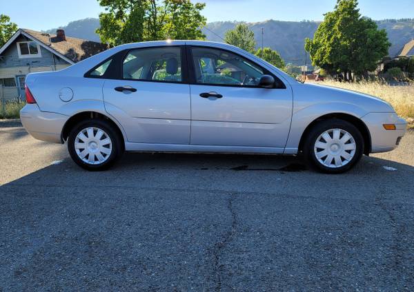 2004 Ford Focus (Clean Title - 140k Miles) - - by for sale in Roseburg, OR – photo 5