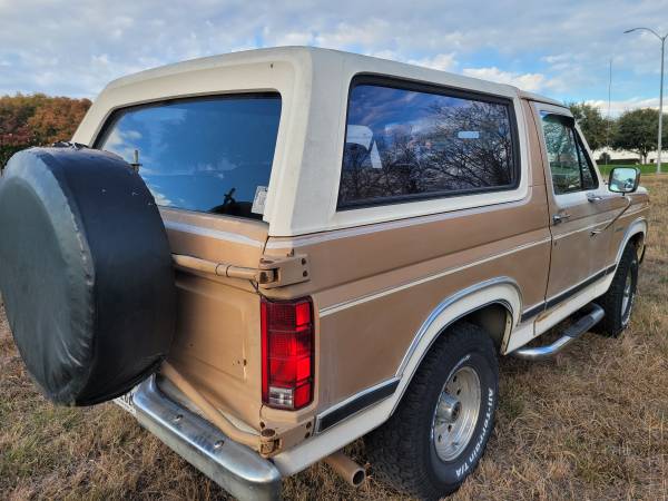 Ford Bronco 1983 XLT 4x4 - cars & trucks - by dealer - vehicle... for sale in North Richland Hills, TX – photo 3