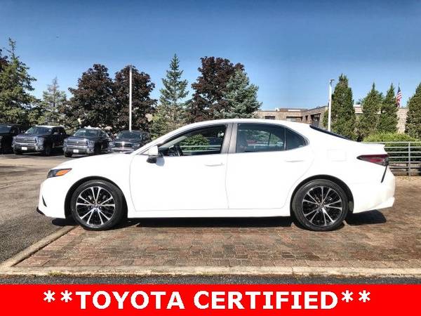 2018 Toyota Camry SE for sale in Westmont, IL – photo 7