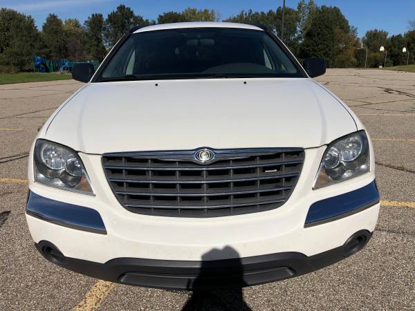 Third Row! 2006 Chrysler Pacifica! Affordable! for sale in Ortonville, MI – photo 8